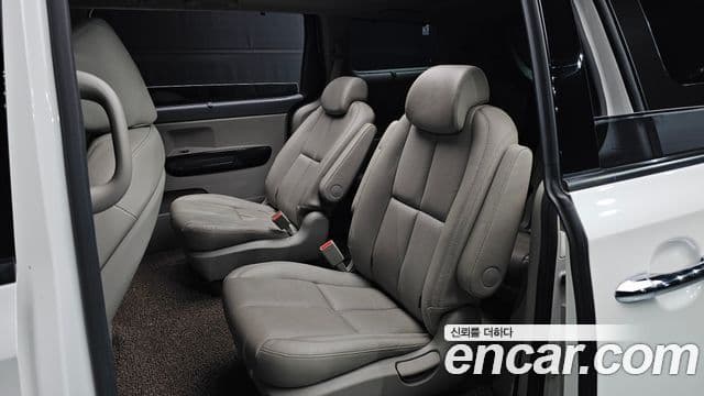 Kia All New Carnival Noblesse, 2017 12