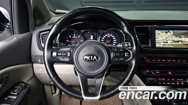 Kia All New Carnival Noblesse, 2017 13