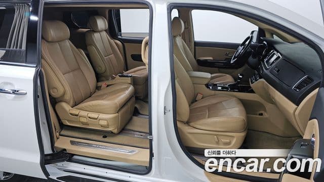 Kia The / новый New Carnival VIP, 2020 12