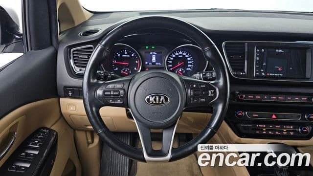 Kia The / новый New Carnival VIP, 2020 14