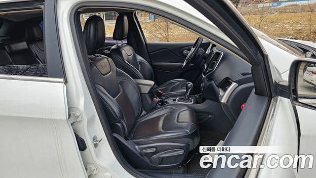 Jeep Cherokee(KL) 2.2 дизель Limited 4WD, 2016 12