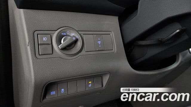 Hyundai 쏠라티 Luxury, 2018 18