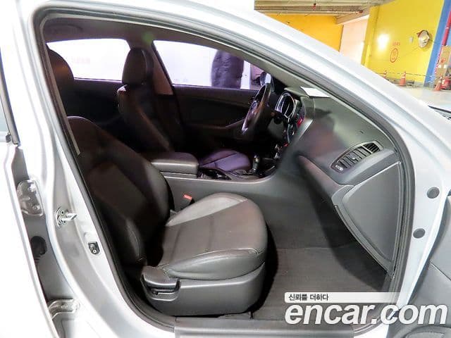 Kia The / новый New K5 LPI Deluxe, 2015 8