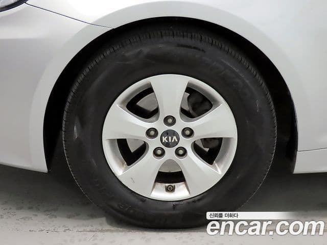 Kia The / новый New K5 LPI Deluxe, 2015 20