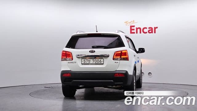 Kia Sorento R топовая версия, 2012 4