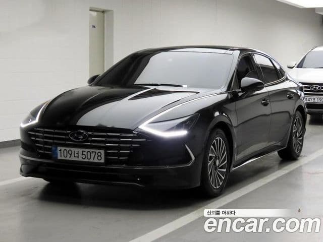Hyundai Sonata гибрид (DN8) Premium Plus, 2023 1