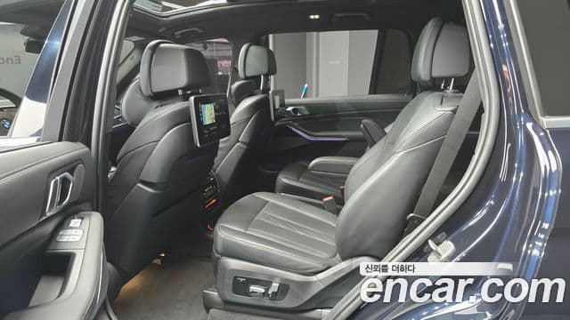 BMW X7 (G07) xDrive 40d M Sport 6인승, 2022 12