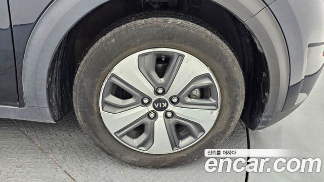 Kia Niro Prestige, 2017 все фото