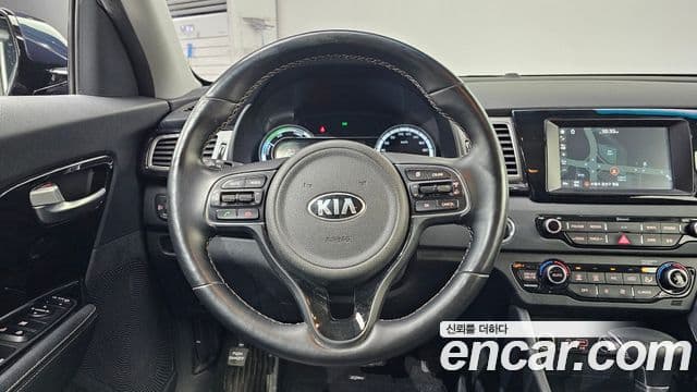 Kia Niro Prestige, 2017 13