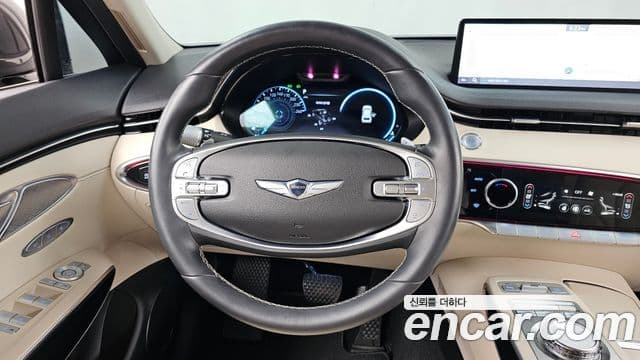 Genesis GV70, 2022 8