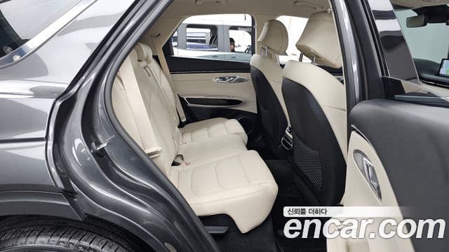 Genesis GV70, 2022 16