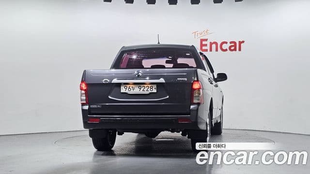 KG모빌리티(SsangYong) Korando Sport Club, 2014 4