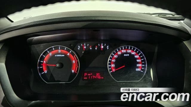 KG모빌리티(SsangYong) Korando Sport Club, 2014 8