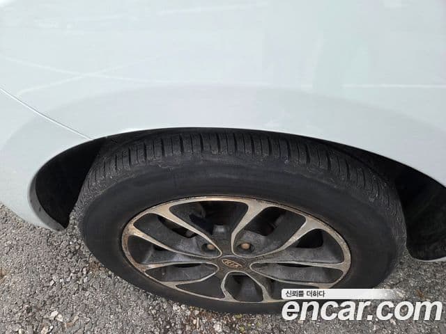 Kia Soul Safety, 2011 13