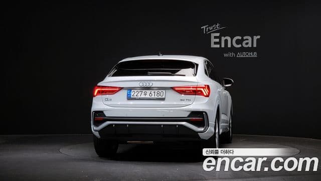 Audi Q3 (F3) 35 TDI Premium Sportback, 2023 4