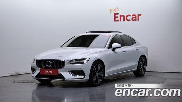 Volvo S60 3세대 B5 Inscription, 2022 1