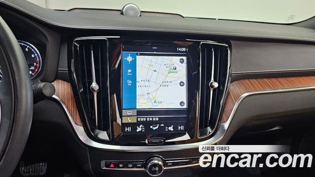 Volvo S60 3세대 B5 Inscription, 2022 14