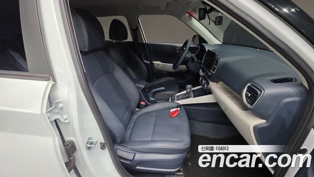 Hyundai Venue 1.6 Modern Plus, 2022 10