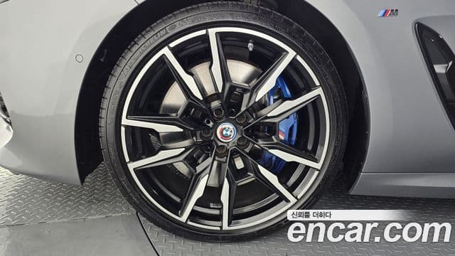 BMW 8시리즈 (G15) M850i xDrive купе, 2023 все фото
