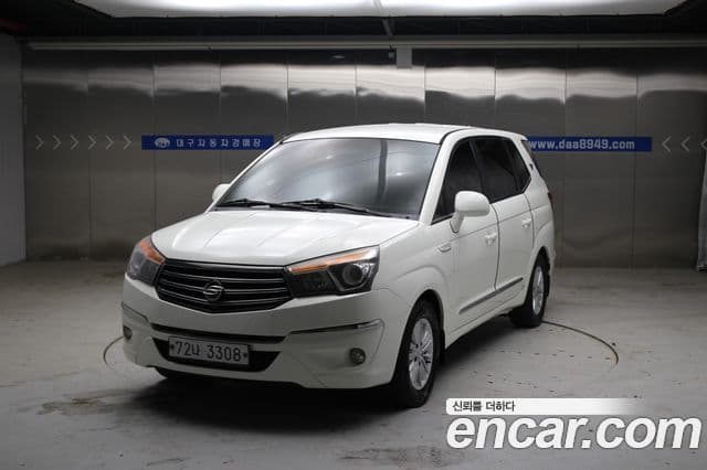 KG모빌리티(SsangYong) Korando 투리스모 2WD LT 11인승, 2014 1