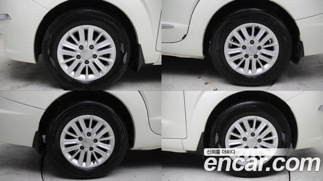 KG모빌리티(SsangYong) Korando 투리스모 2WD LT 11인승, 2014 все фото