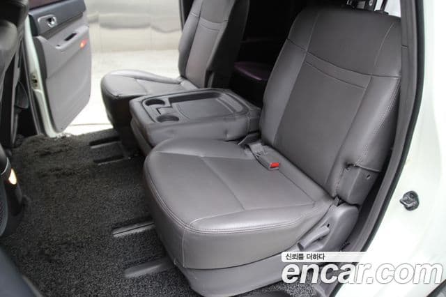 KG모빌리티(SsangYong) Korando 투리스모 2WD LT 11인승, 2014 13