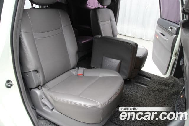 KG모빌리티(SsangYong) Korando 투리스모 2WD LT 11인승, 2014 14