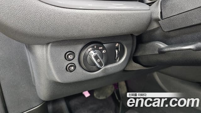 Mini Cooper 클럽맨 2세대, 2020 15