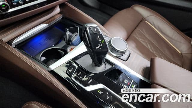 BMW 5시리즈 (G30) Luxury, 2023 9