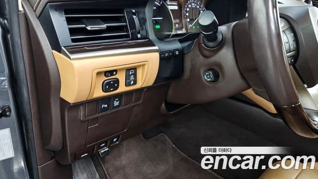 Lexus New ES300h XV60, 2018 16