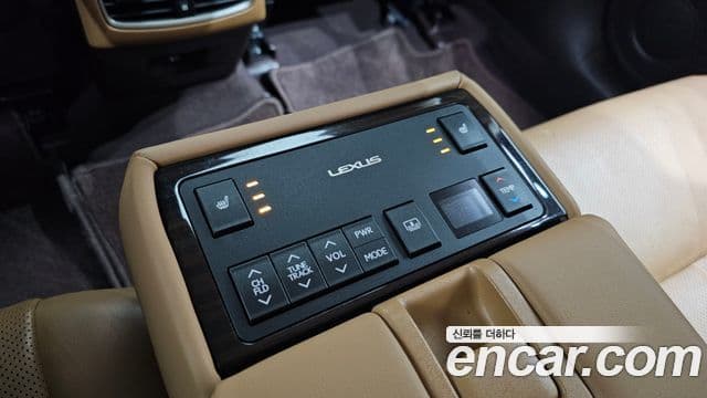 Lexus New ES300h XV60, 2018 18