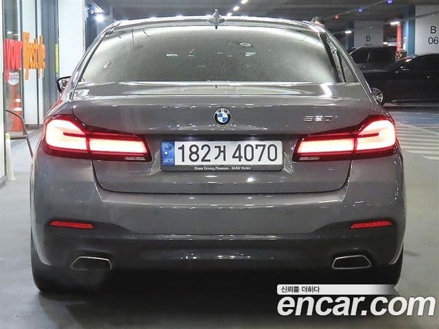 BMW 5시리즈 (G30) 520i M Sport, 2022 все фото