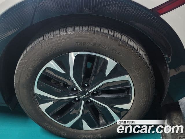 Kia EV6 Earth, 2024 6