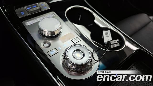 Genesis GV70, 2025 9