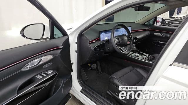 Genesis GV70, 2025 10