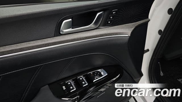 Kia The / новый New K5 3세대 Signature, 2024 17