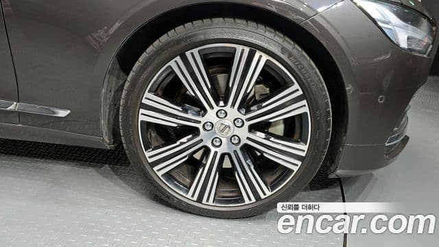 Volvo S90 B6 AWD Inscription, 2022 все фото