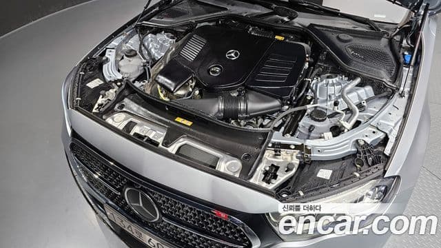 Mercedes-Benz E-класс W214 Avantgarde, 2024 6