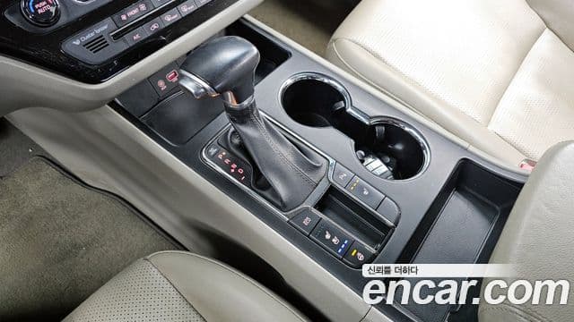 Kia The / новый New Carnival Luxury, 2019 9