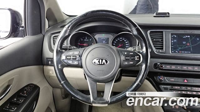 Kia The / новый New Carnival Luxury, 2019 13