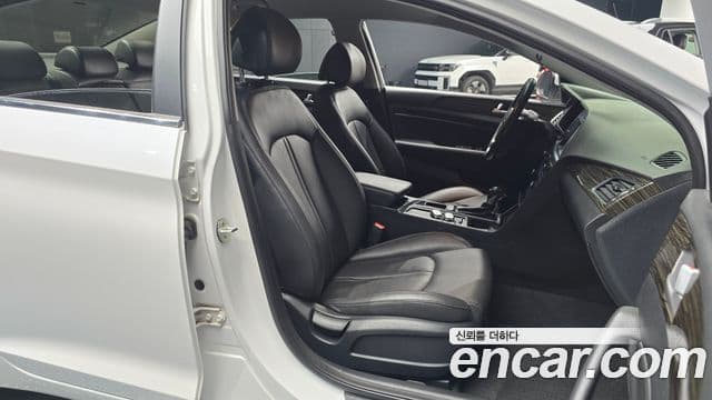 Hyundai LF Sonata 2.0 Smart, 2016 10