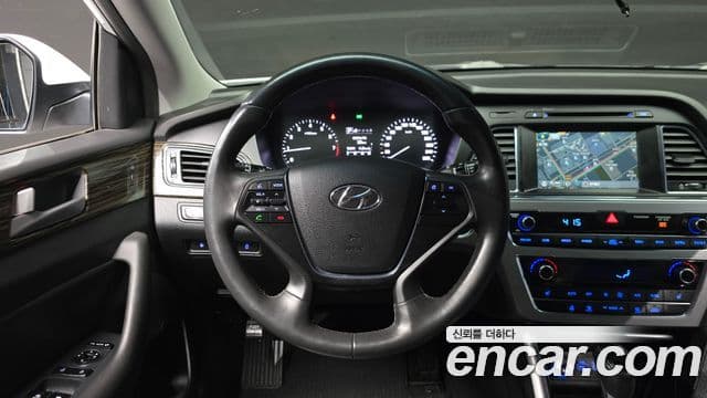 Hyundai LF Sonata 2.0 Smart, 2016 13