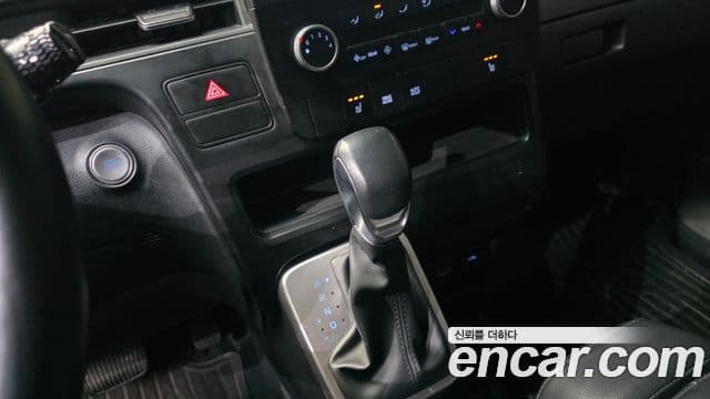 Hyundai Staria Modern, 2022 9