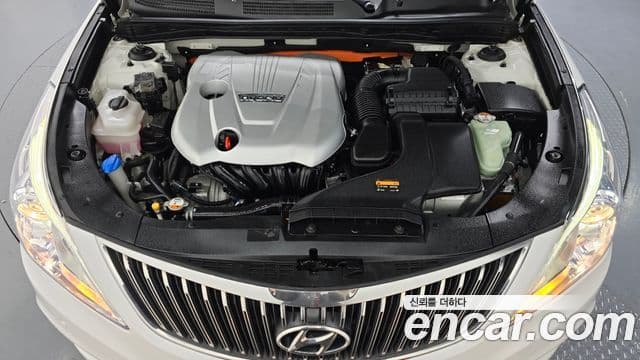 Hyundai Grandeur HG гибрид Premium, 2015 6