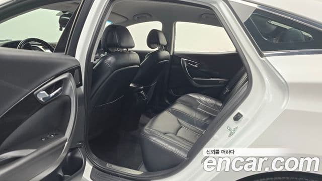 Hyundai Grandeur HG гибрид Premium, 2015 12