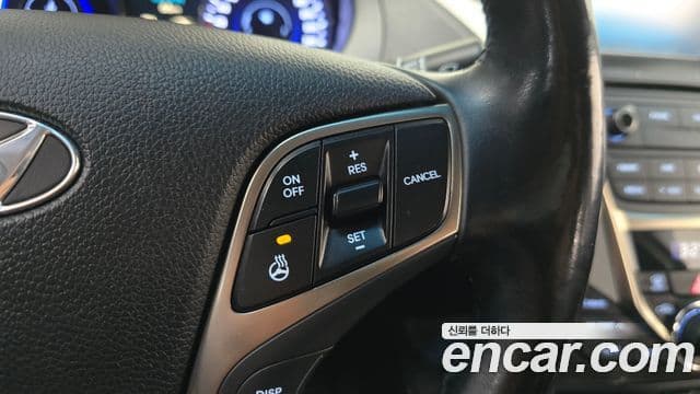 Hyundai Grandeur HG гибрид Premium, 2015 19