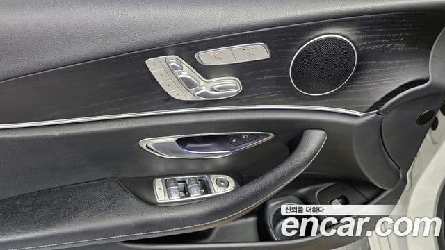 Mercedes-Benz E-класс W213 Avantgarde, 2022 14