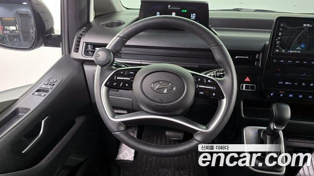 Hyundai Staria Modern, 2024 14