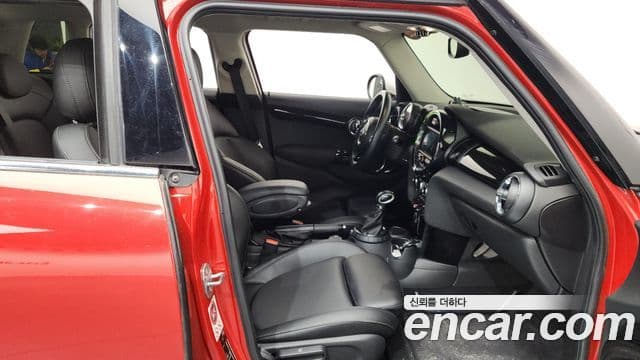 Mini Cooper D 3세대, 2016 11