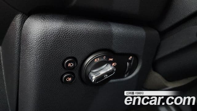 Mini Cooper D 3세대, 2016 14